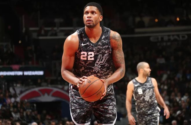 赛中表现不 赛中表现不